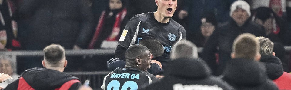 德甲变天？43岁阿隆索造奇迹！率队连扳3球 补时绝杀 距拜仁仅6分