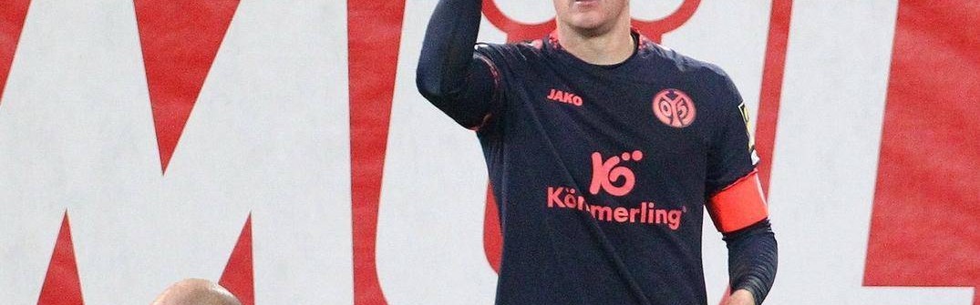 拜仁截胡英超豪门猎物，德甲当红炸子鸡或成凯恩接班人！