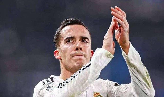 100万回购→23冠！皇马最赚“备胎”含泪告别：我的心永远白色