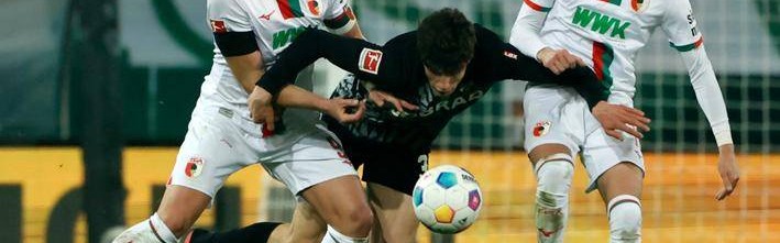 奥格斯堡 VS 弗赖堡：德甲赛场，排名悬殊球队的激烈碰撞