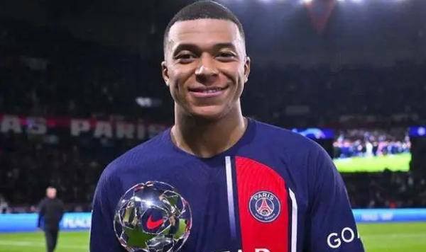 姆巴佩突发争议言论，大巴黎球迷看好登贝莱成关键人物