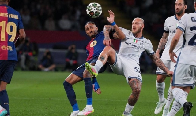 巴萨惊艳赛季，曼联热刺黯然失色：2024-25赛季赢家与输家