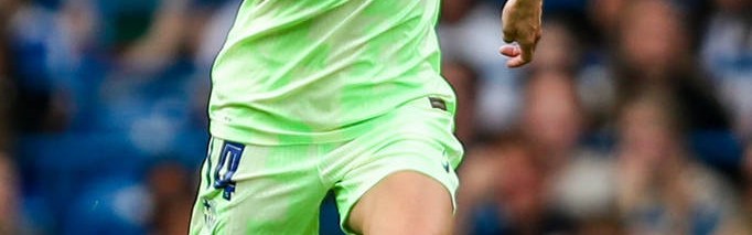 2分钟闪击！艾塔娜引爆诺坎普姐妹篇，巴萨女足剑指欧冠与阿森纳巅峰对决！