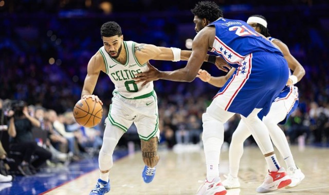 塔图姆三双恩比德15分 普理查德28分绿军大胜76人