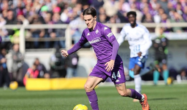 20岁阿根廷新星破门！佛罗伦萨0-2科莫，意甲排名大颠覆