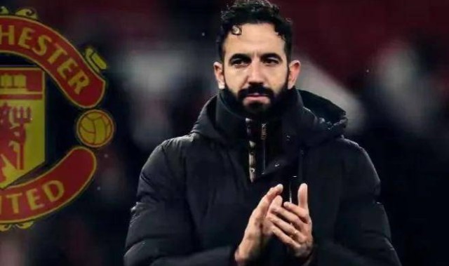 9500万欧冠损失2.5亿债压顶！曼联卖血自救还是坠入深渊？