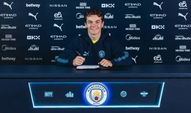 官方：曼城签18岁天才中场尼潘 转会费1500万欧合同5年