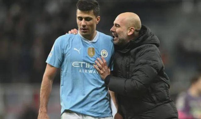 曼城0-2利物浦：瓜迪奥拉的困境！与蓝月亮的未来之路！