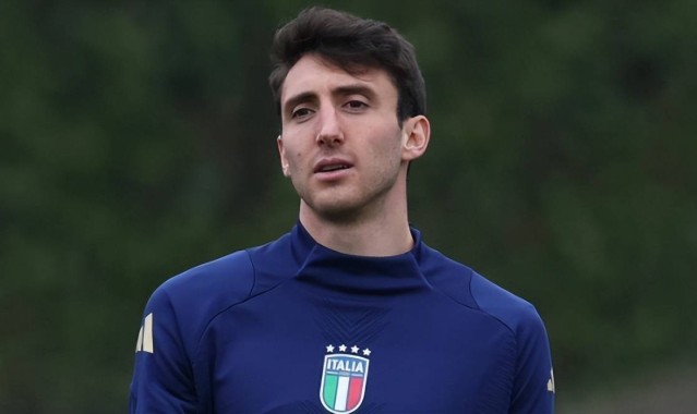 曼城锁定25岁天才飞翼，标价6000万欧，瓜帅情有独钟，沃克最佳替代者